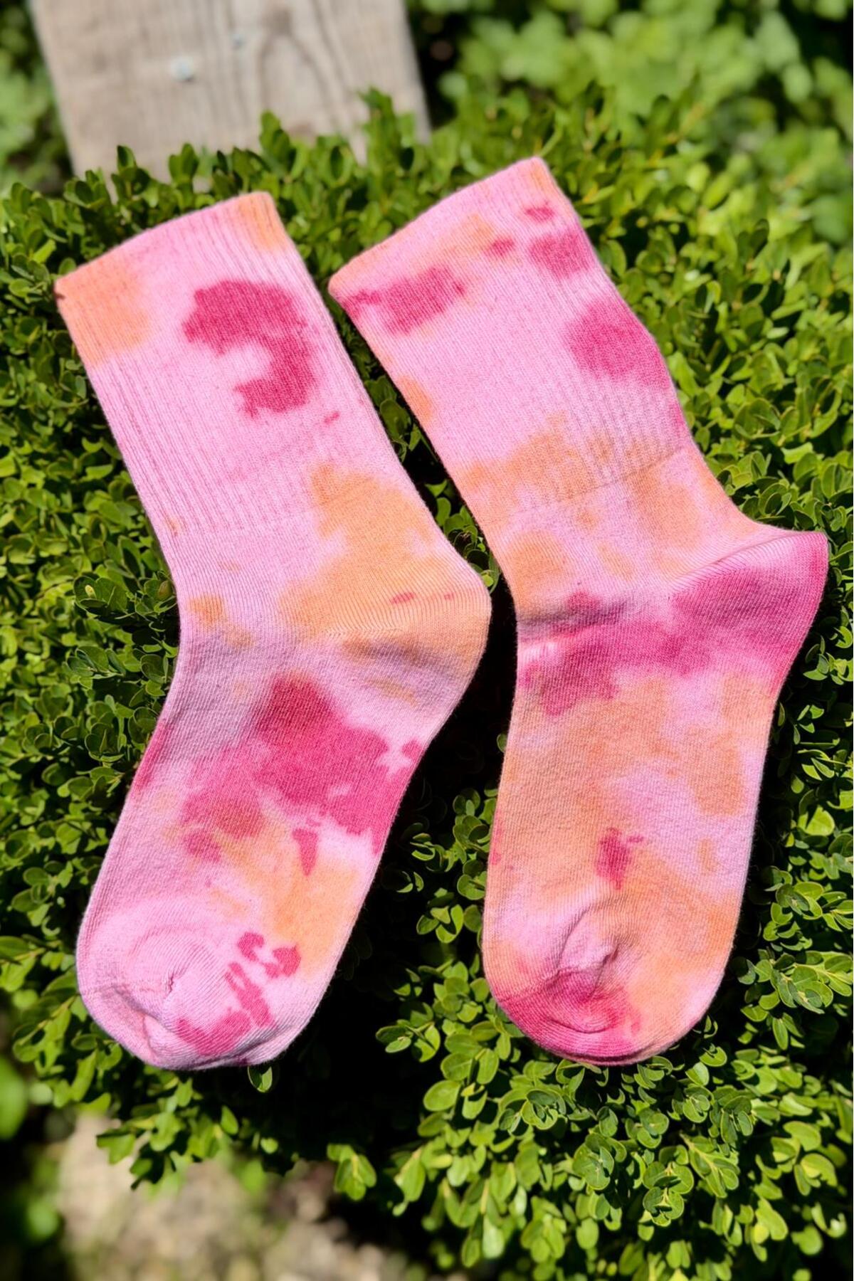 Unisex Pembe Batik Desenli Soket Spor Çorap