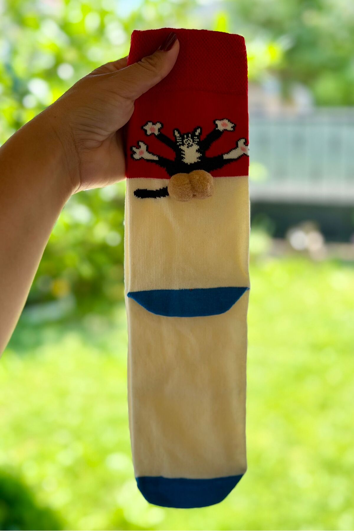 Unisex Kırmızı Krem Renk Bloklu Kedi Desenli Ponpon Soket Çorap