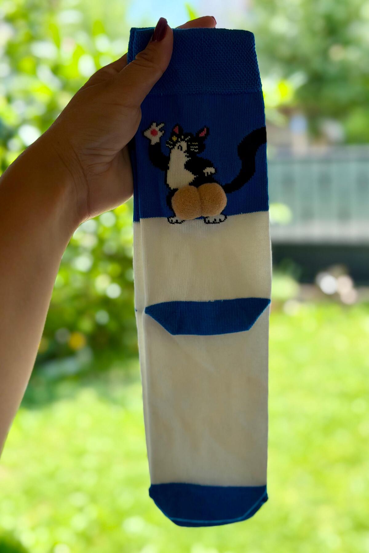 Unisex Mavi Oturan Kedi Desenli Ponpon Soket Çorap