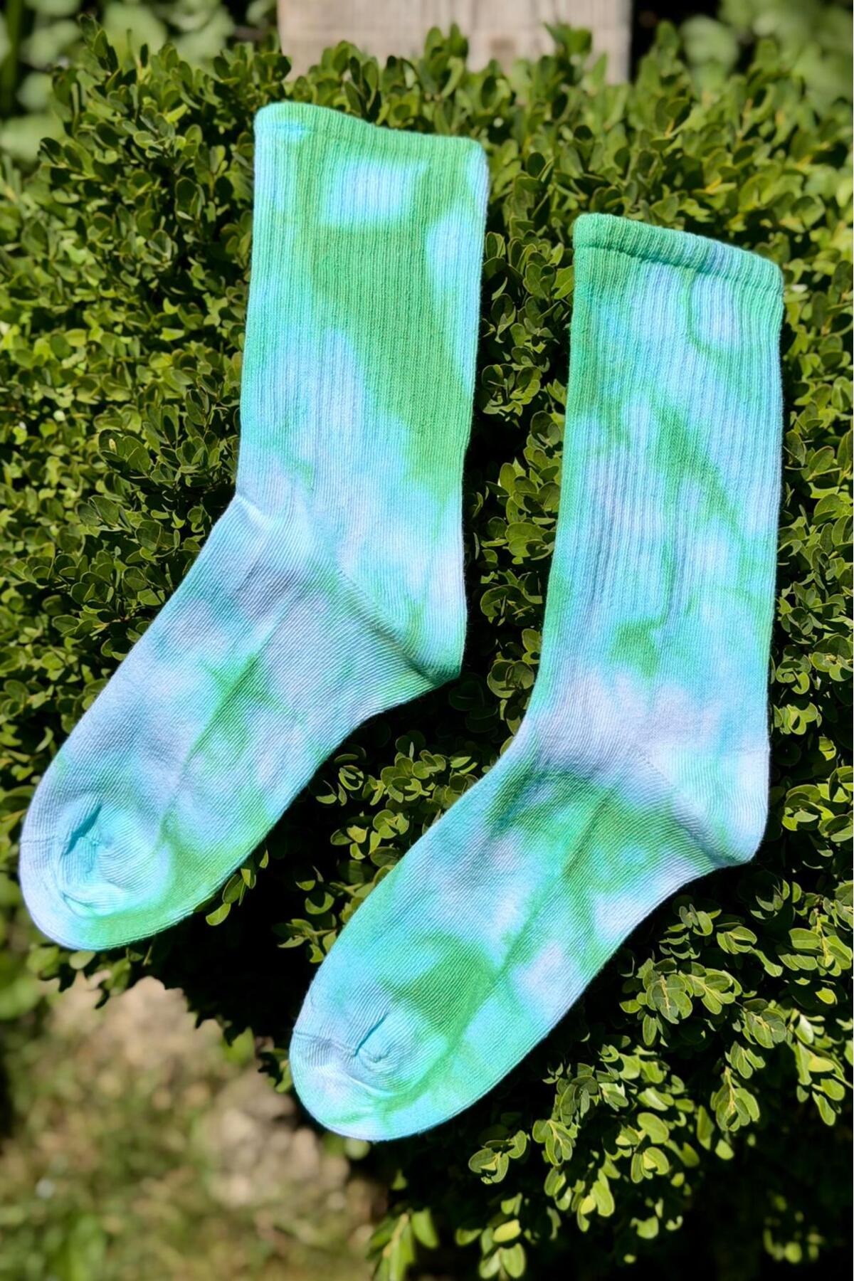 Unisex Turkuaz Batik Desenli Soket Spor Çorap
