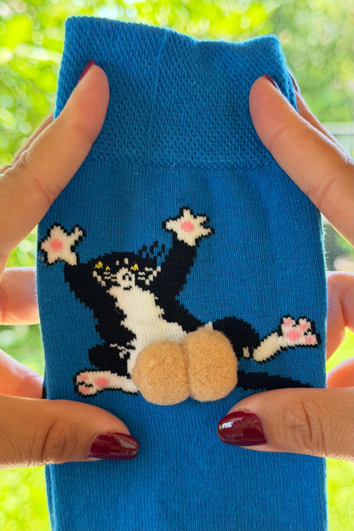 Unisex Lacivert Sırtüstü Kedi Desenli Ponpon Soket Çorap