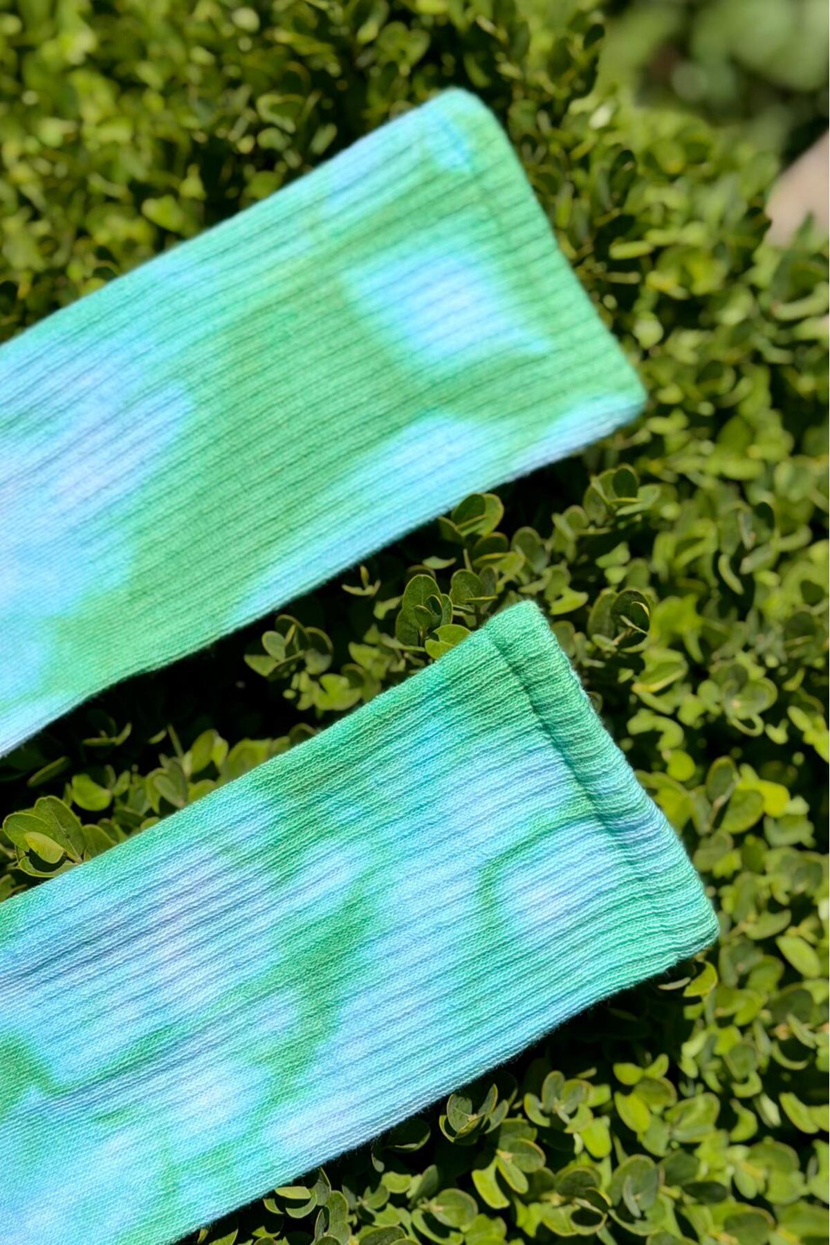 Unisex Turkuaz Batik Desenli Soket Spor Çorap