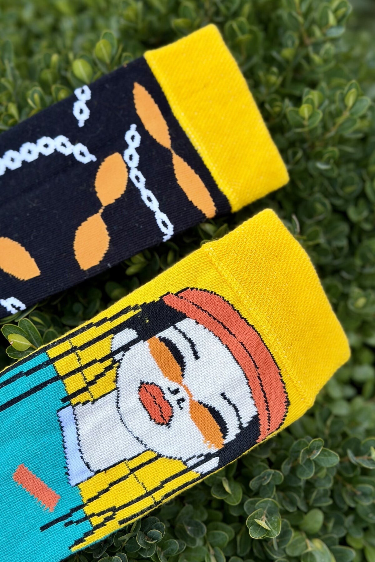 Unisex Sağlı Sollu Rasta Saçlı Kız Desenli Soket Çorap - görsel 3